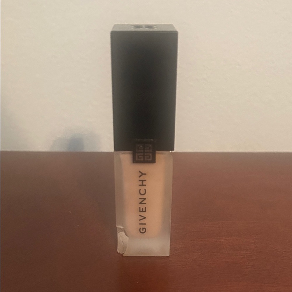 Givenchy Tan Foundation